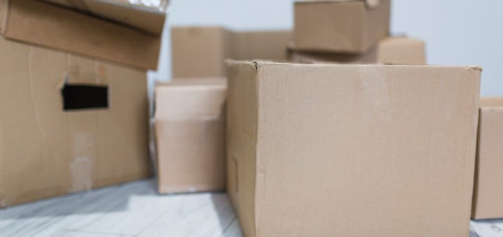 Cajas de cartón impulsan una logística eficiente para empresas de todos los sectores